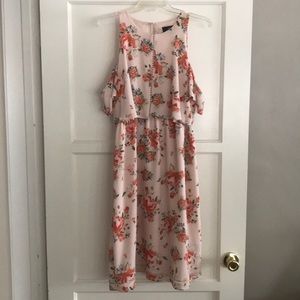 Mossimo Cold Shoulder Dress Size Medium